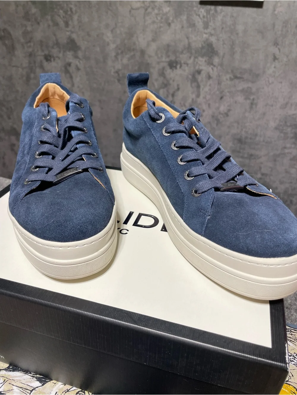 J/SLIDES suede upper